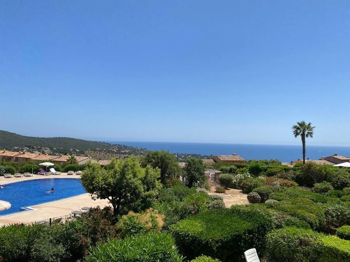 Appart. Vue Mer Avec Piscine - Golfe De St Tropez Les Issambres