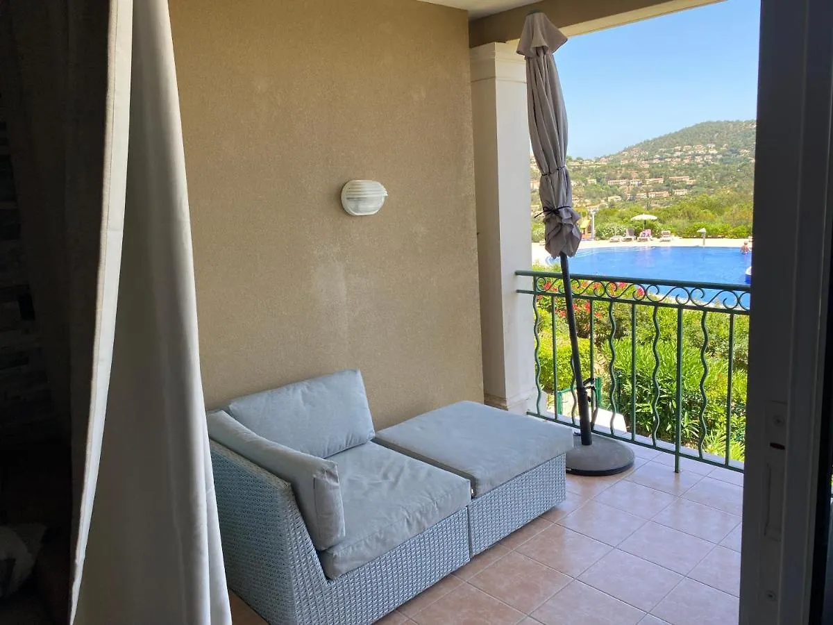 Appart. Vue Mer Avec Piscine - Golfe De St Tropez Apartment Les Issambres